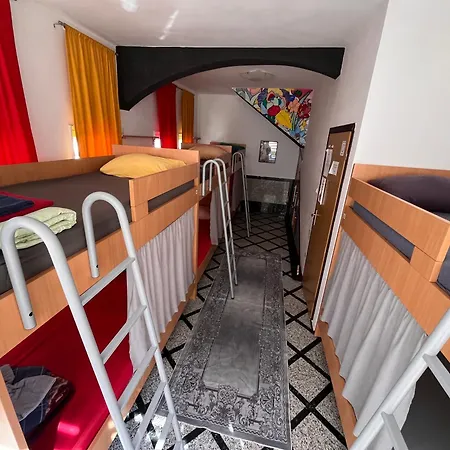 אכסניה Backpackers *