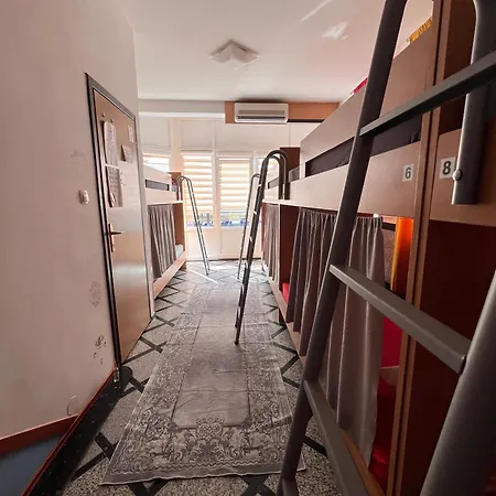 Backpackers * Mostar