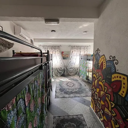 Backpackers אכסניה