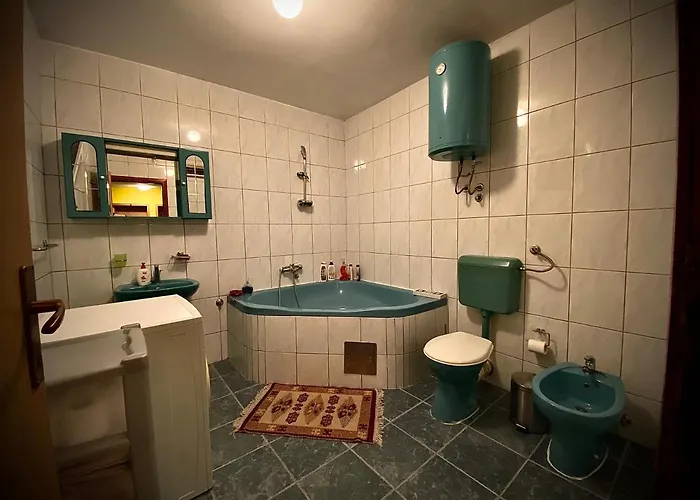 Backpackers * Mostar