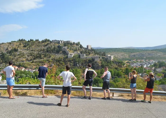 Backpackers * Mostar