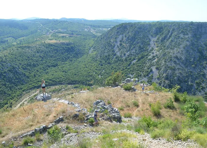 Backpackers * Mostar